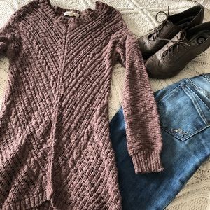 $5!! 🌟 Pink Rose 🌹 Brown Sweater